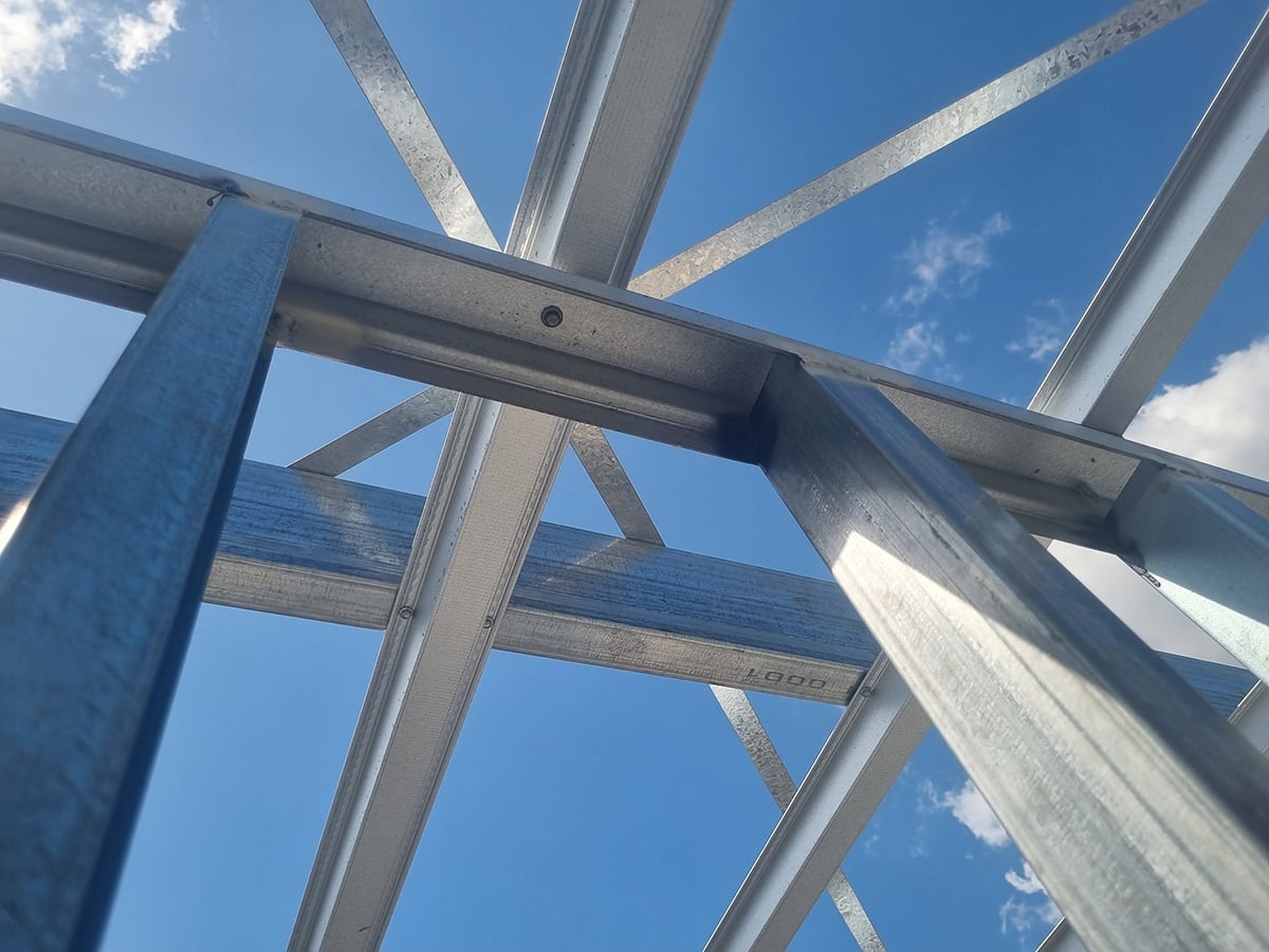 Steel frame trusses for modular house.